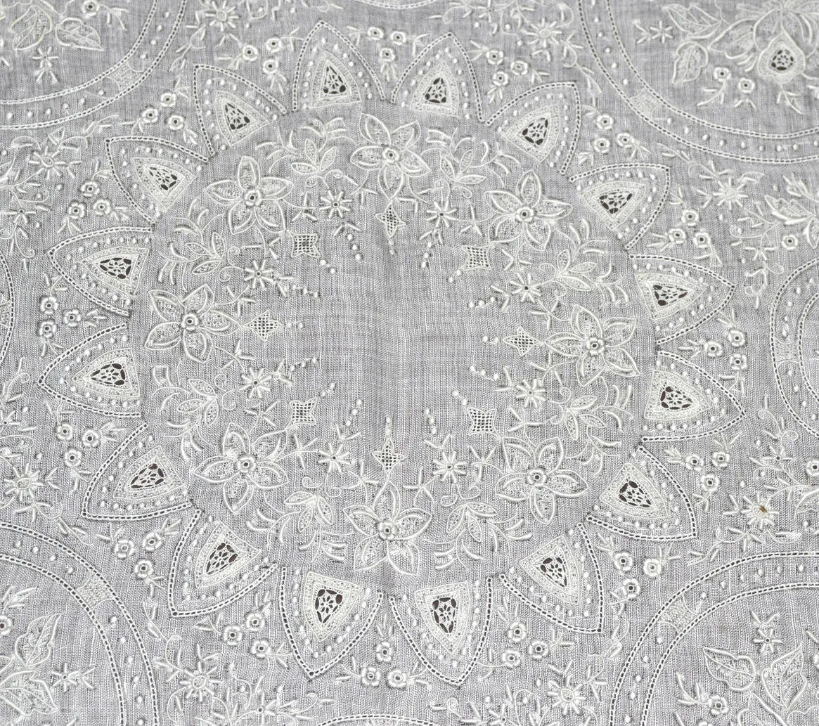 Appenzell Style Vintage Linen Handkerchief Unused Elaborate Embroidered Wedding Roses