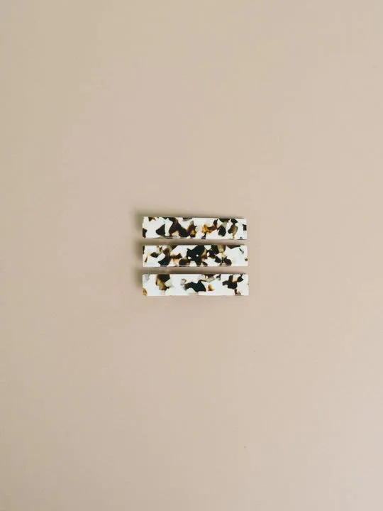 Flora Clips