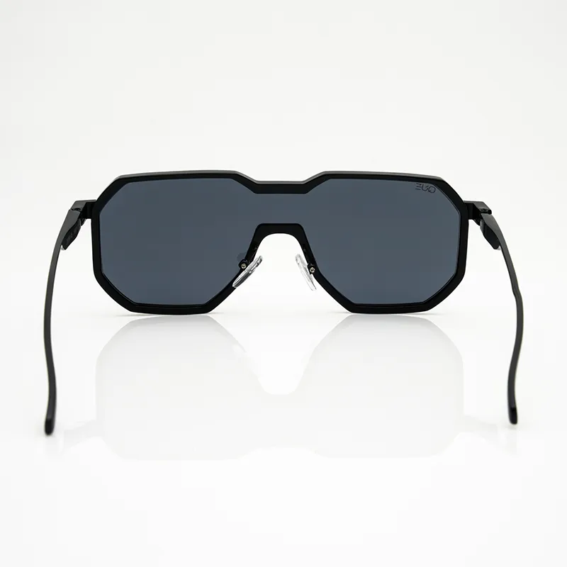 QUE METAL AVIATOR